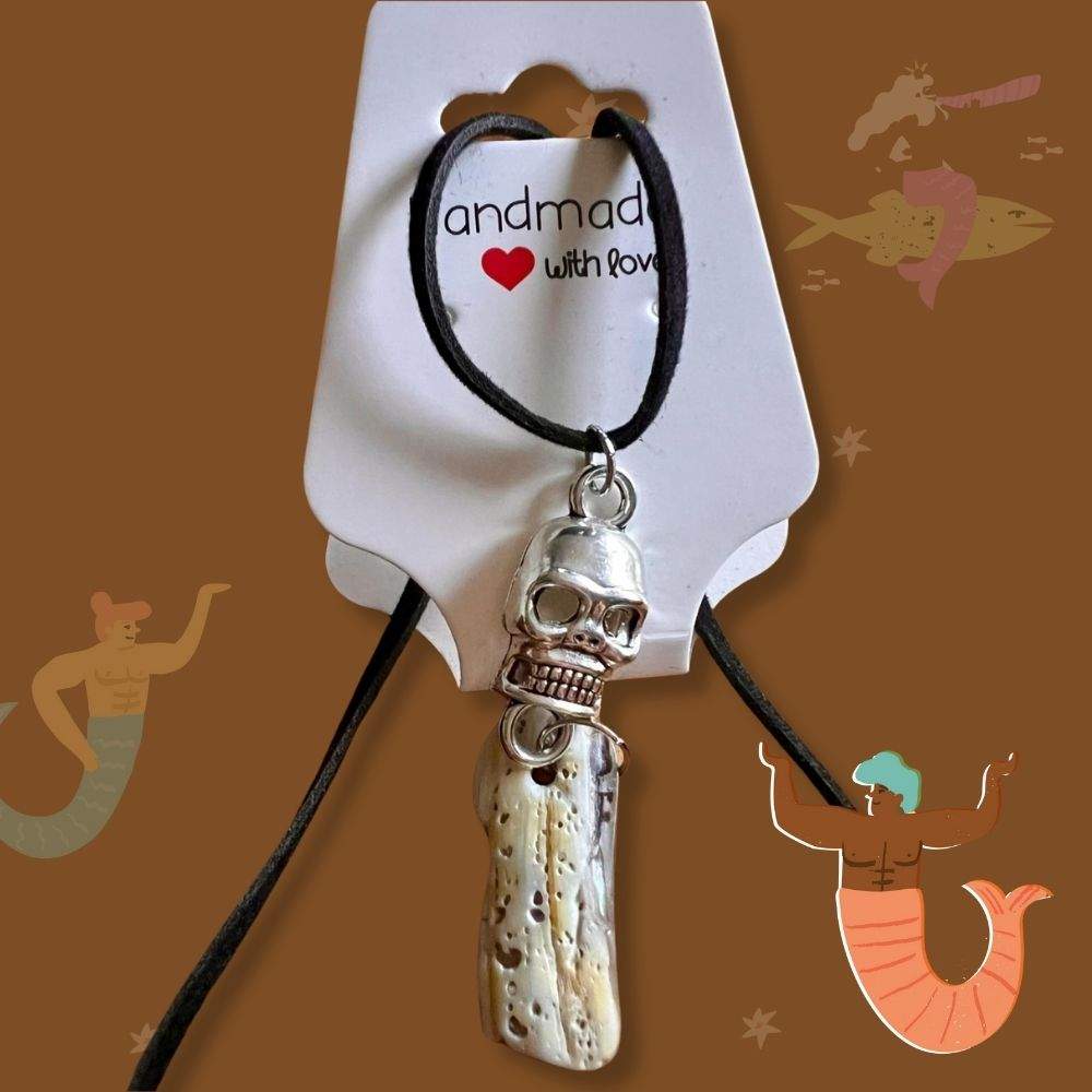 MM - Pirate skull necklace clip - Auckland, New Zealand